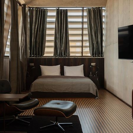 Hotel Monopol Βρότσλαβ Εξωτερικό φωτογραφία A room at the hotel