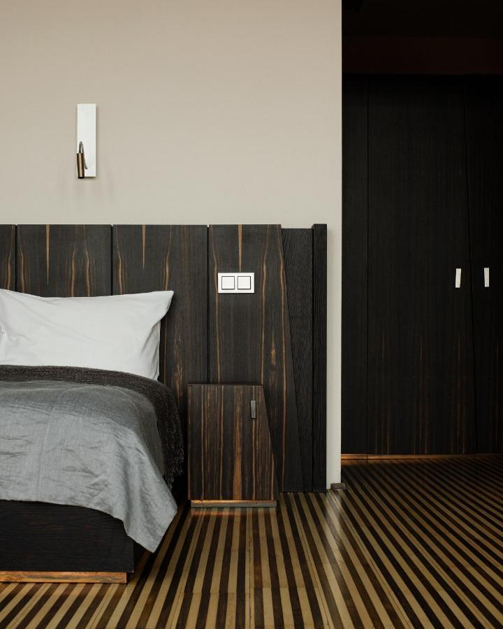 Hotel Monopol Βρότσλαβ Εξωτερικό φωτογραφία Ebony wood
