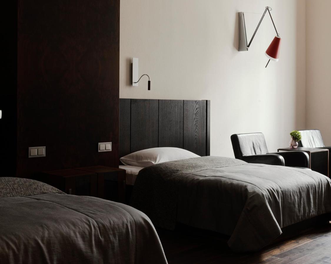 Hotel Monopol Βρότσλαβ Εξωτερικό φωτογραφία A room at the hotel