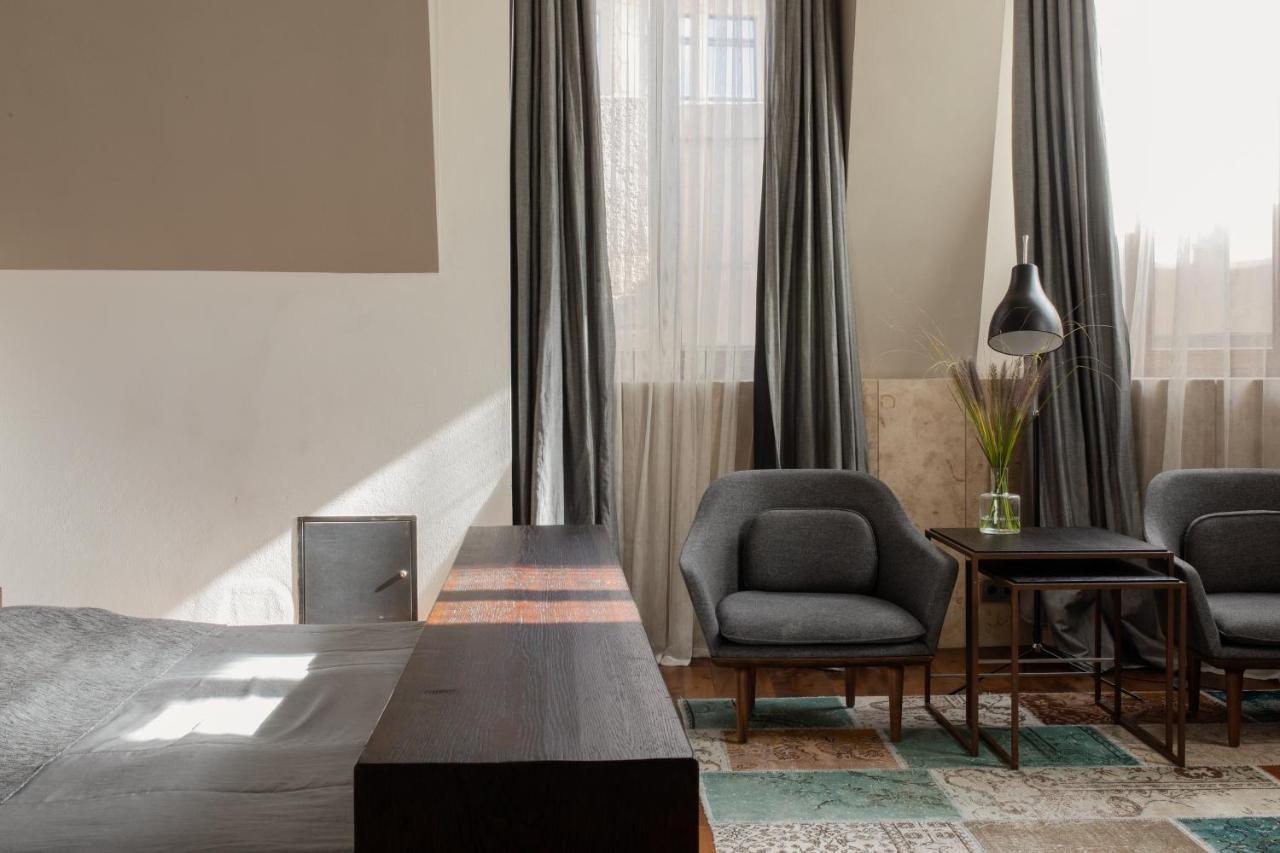 Hotel Monopol Βρότσλαβ Εξωτερικό φωτογραφία The interior of a suite at the Hotel